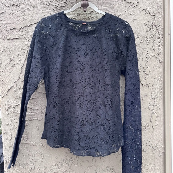 NWOT Free People In The Meadow top in black size L - Picture 4 of 12
